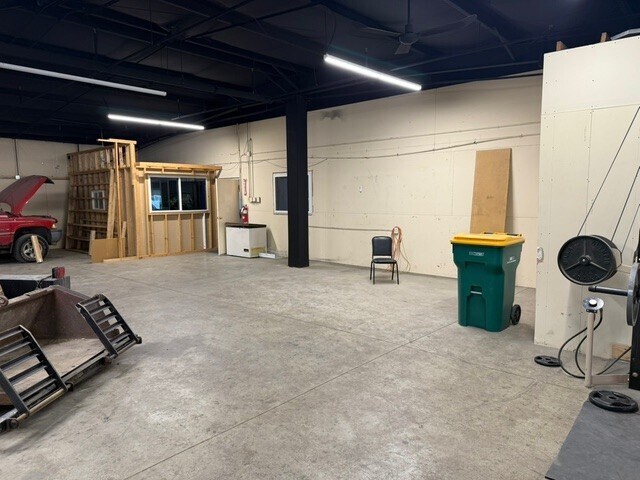 More Photos Of 217 Meridian Rd, Mapleton Warehouse For Lease