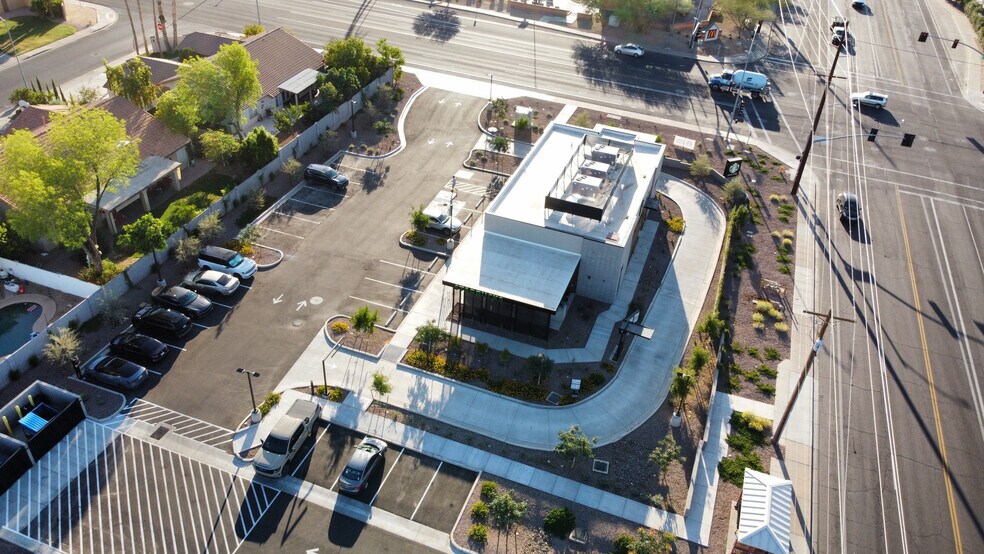 More Photos Of 406 N Val Vista Dr, Mesa General Retail For Sale