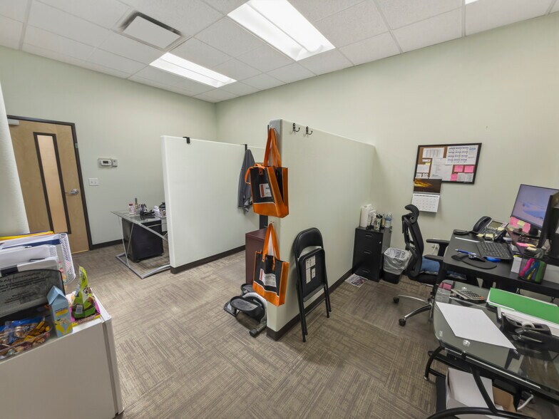 More Photos Of 308 Main St, Olathe Medical For Lease