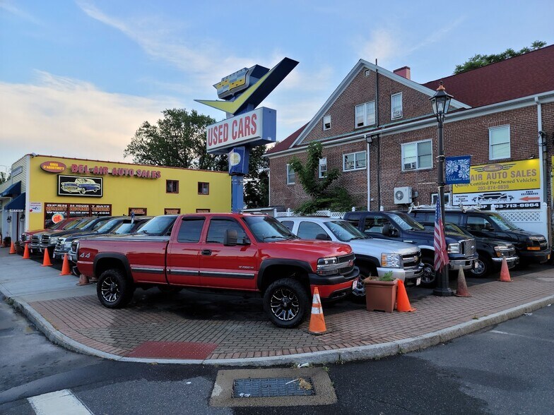 Primary Photo Of 155 Bridgeport Ave, Milford Auto Dealership For Sale