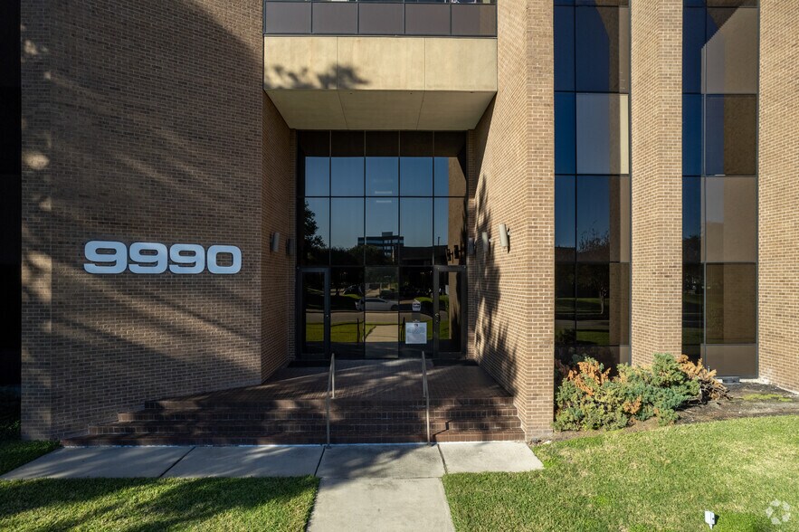 More Photos Of 9990 Richmond Ave, Houston Office For Lease