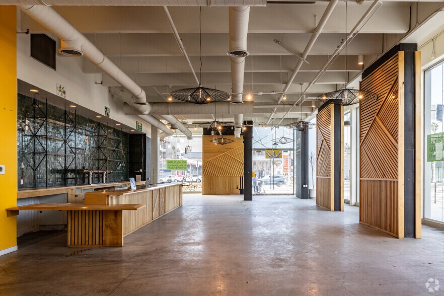 More Photos Of 600 S La Brea Ave, Los Angeles Storefront Retail Residential For Lease