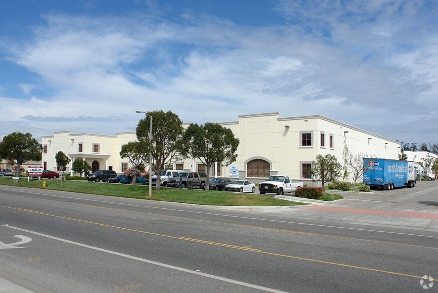 More Photos Of 1300 Pacific Ave, Oxnard Warehouse For Lease