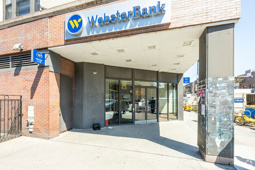 More Photos Of 5220 13th Ave, Brooklyn Office Residential For Lease