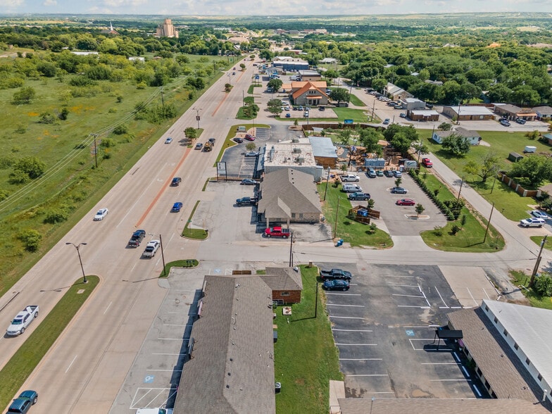 More Photos Of 621 N FM 1187, Aledo Office For Lease