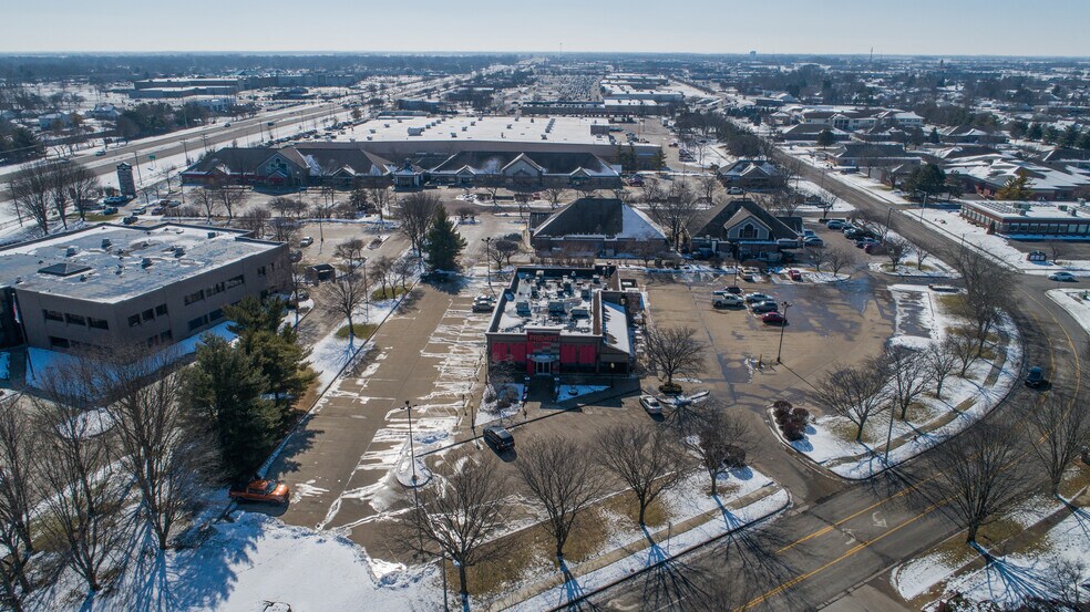 More Photos Of 2100 W White Oaks Dr, Springfield Restaurant For Sale