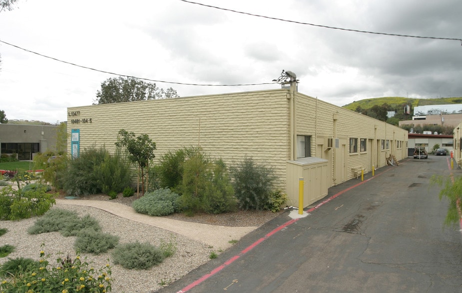 More Photos Of 10461-10475 Roselle St, San Diego Warehouse For Lease