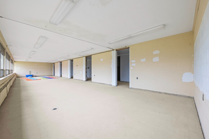 More Photos Of 7000 Ridge Rd, Parma Religious Facility For Sale