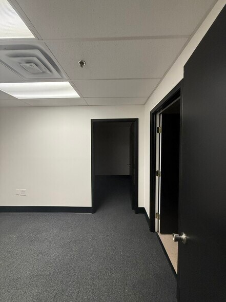 More Photos Of 223 NE Loop 820, Hurst Office For Sale