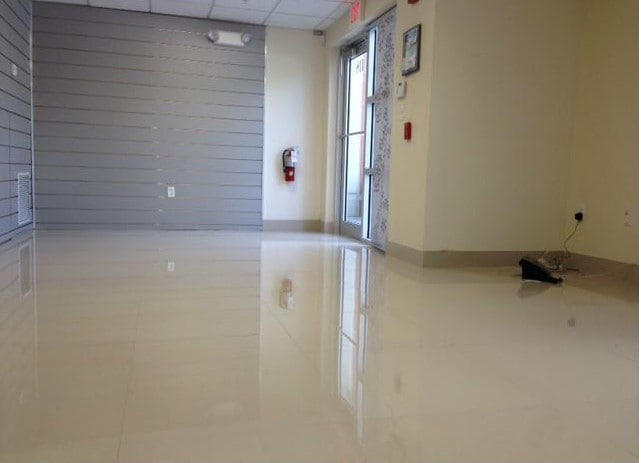 More Photos Of 2051 NW 112th Ave, Doral Showroom For Sale