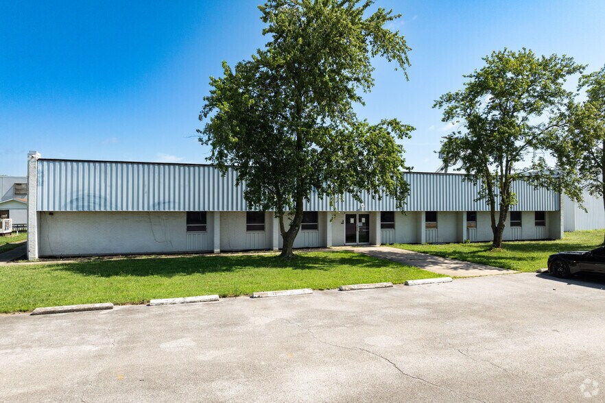 More Photos Of 50 Greenhill Rd, Eldorado Warehouse For Lease