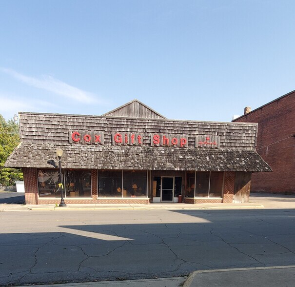 Primary Photo Of 307 N Harrison St, Alexandria Freestanding For Sale