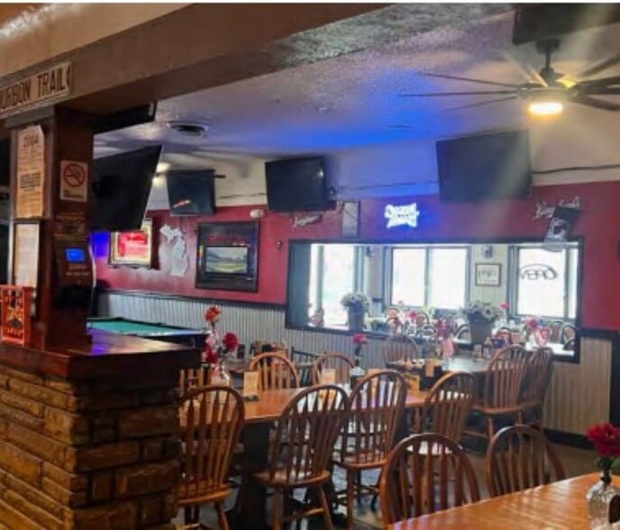 More Photos Of 22401 Huron River Dr, Rockwood Bar For Sale