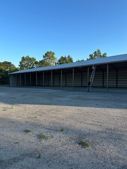 More Photos Of 825 Airport Dr, Alexander City Land For Lease
