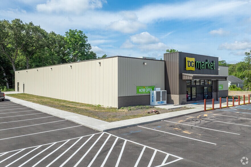 More Photos Of 3501 W 37th Ave, Hobart Convenience Store For Sale