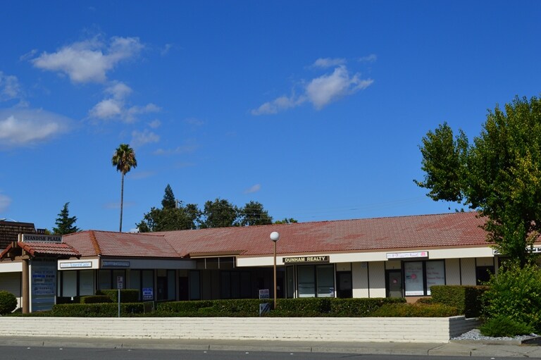 Primary Photo Of 831 Alamo Dr, Vacaville Unknown For Lease