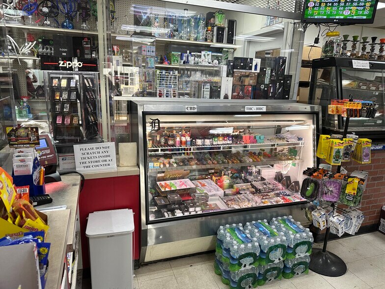 More Photos Of 3116 E 9 Mile Rd, Warren Convenience Store For Sale