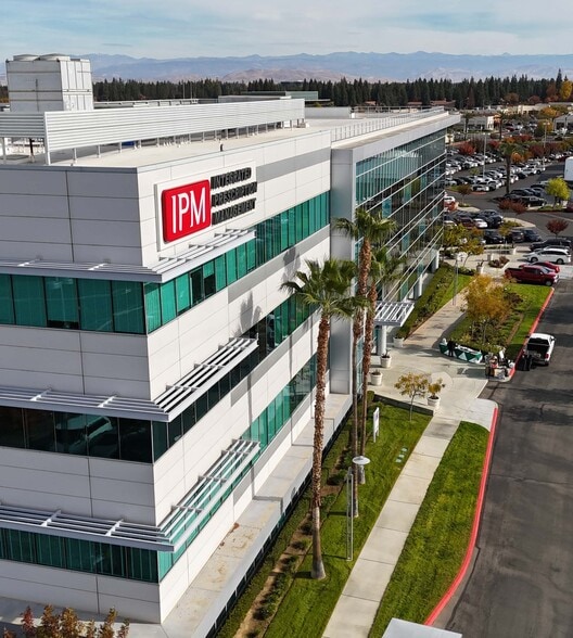 More Photos Of 7815 N Palm Ave, Fresno Office For Lease