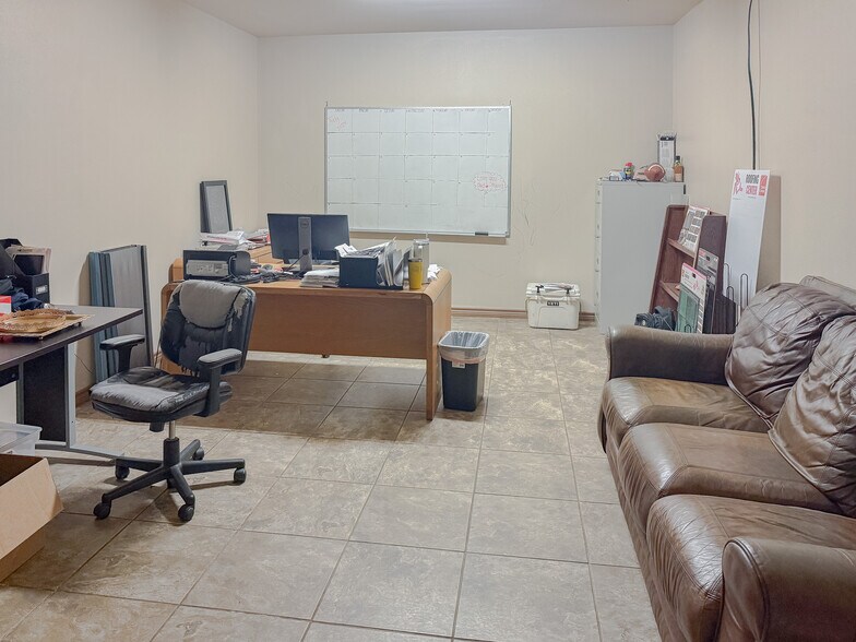 More Photos Of 1004 E 6th St, Alice Healthcare For Sale