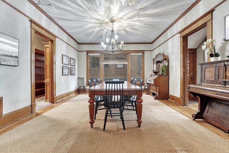 More Photos Of 6 Boulder Crescent St, Colorado Springs Hotel For Sale