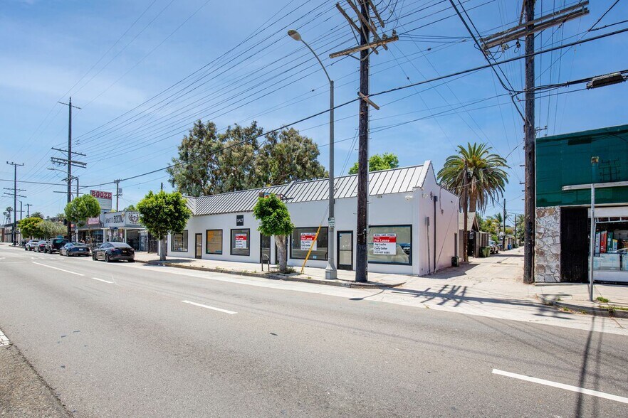 More Photos Of 1611-1619 Lincoln Blvd, Venice Storefront For Lease