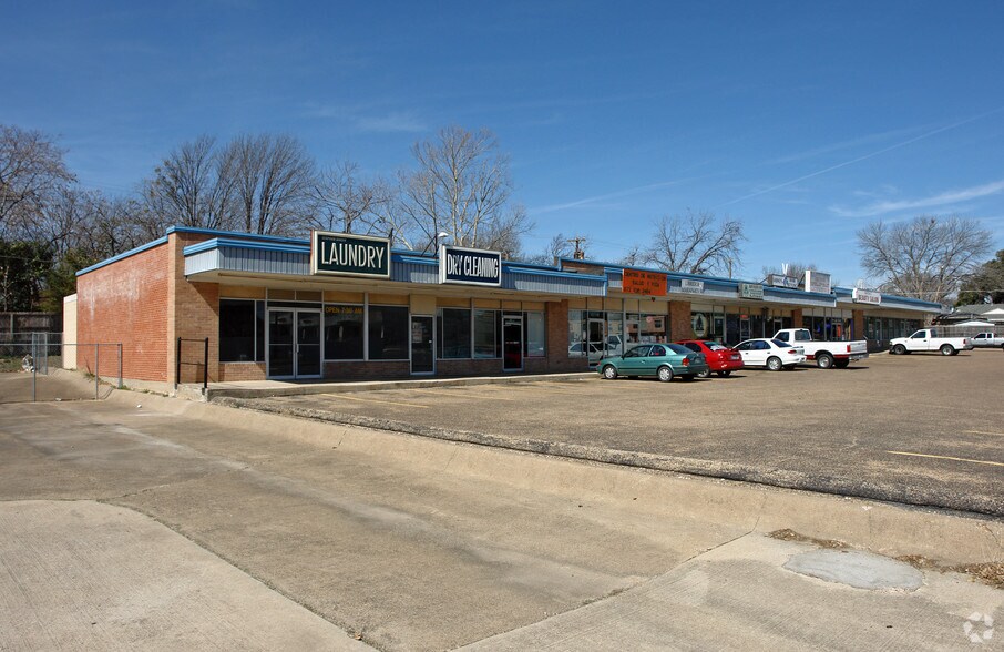 More Photos Of 2901 S 5th St, Garland Unknown For Lease