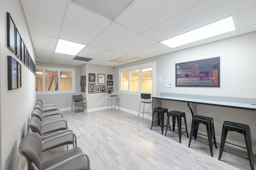 More Photos Of 10181 NW 58th St, Miami Warehouse For Lease