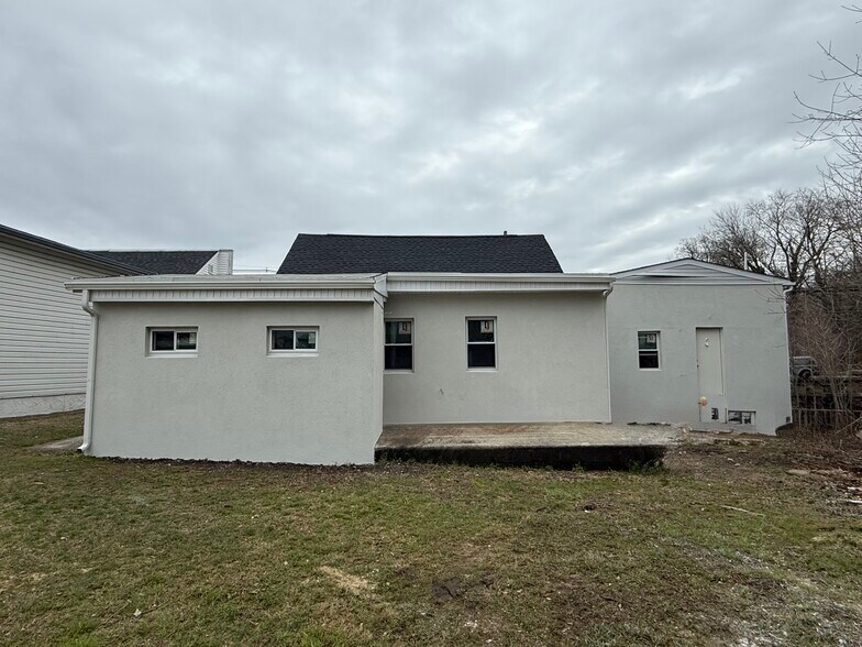 More Photos Of 216 S Black Horse Pike, Blackwood Storefront For Lease