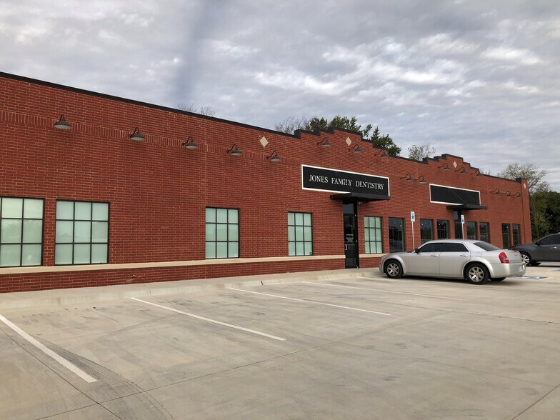 More Photos Of 12901 E Britton Rd, Jones Storefront Retail Office For Lease