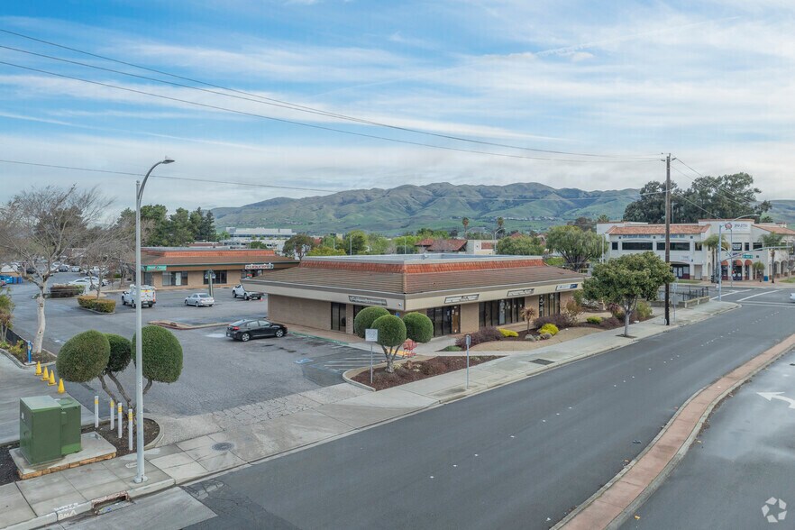 More Photos Of 101-105 Serra Way, Milpitas Freestanding For Lease
