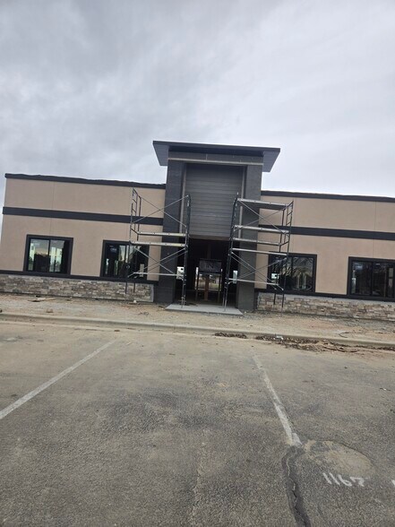 More Photos Of 1143 12th Ave Rd, Nampa Unknown For Lease