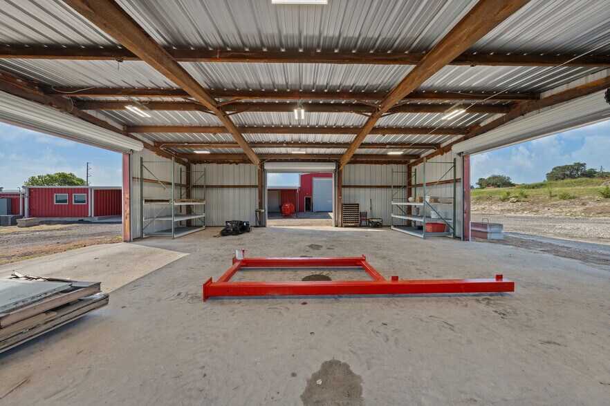 More Photos Of 4159 Highway 6, Clifton Showroom For Sale