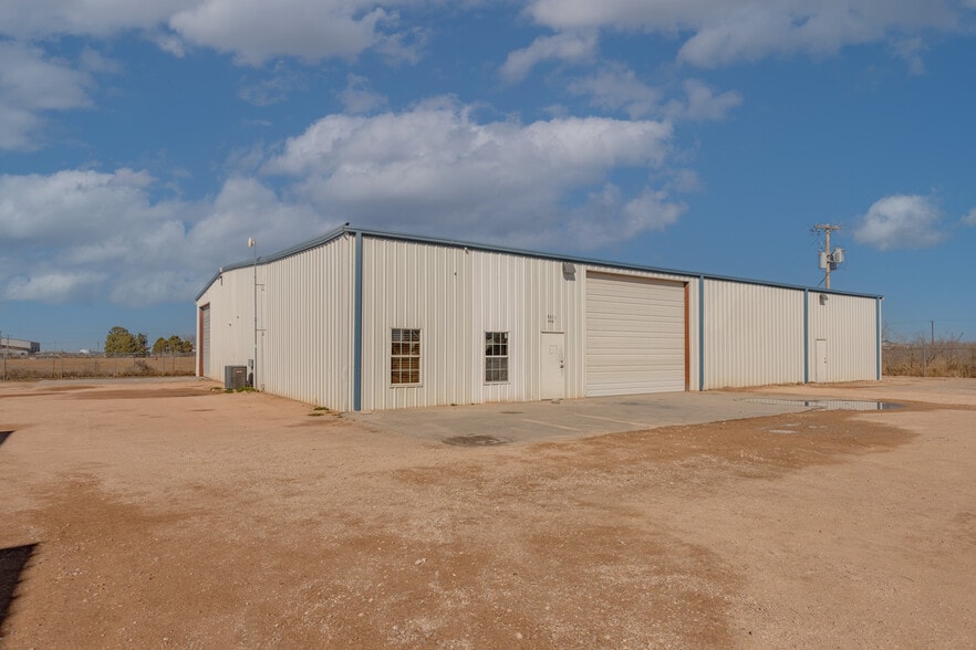 More Photos Of 9604 W County Road 152, Midland Warehouse For Sale