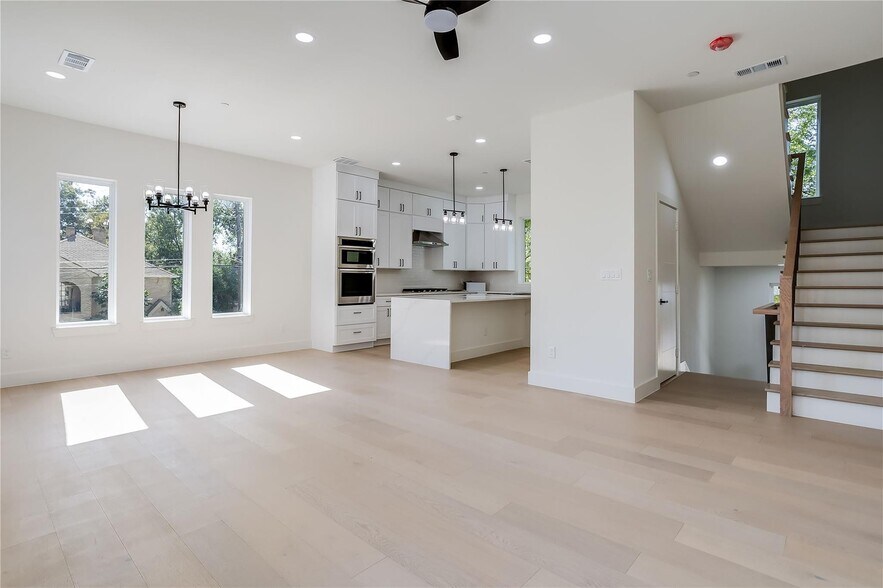 More Photos Of 6001 Lewis St, Dallas Apartments For Sale