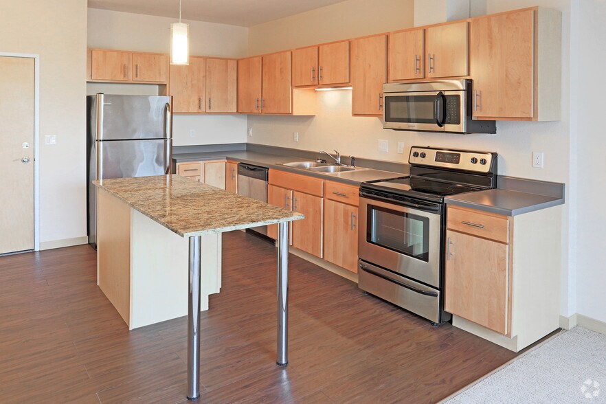 More Photos Of 84 Wabasha St S, Saint Paul Apartments For Lease