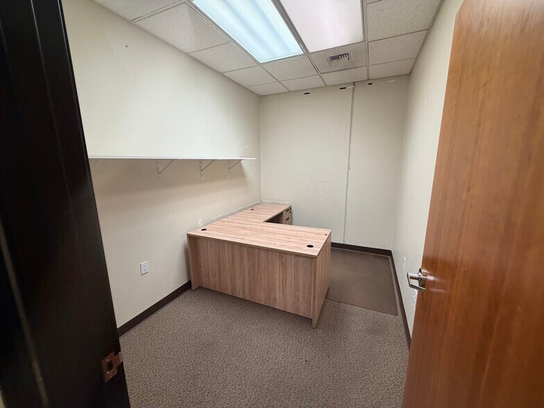 More Photos Of 3225 Monier Cir, Rancho Cordova Flex For Lease