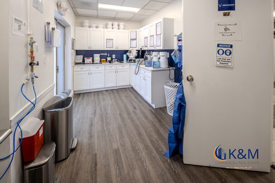 More Photos Of 4609 Pinecrest Office Park Dr, Alexandria Medical For Sale