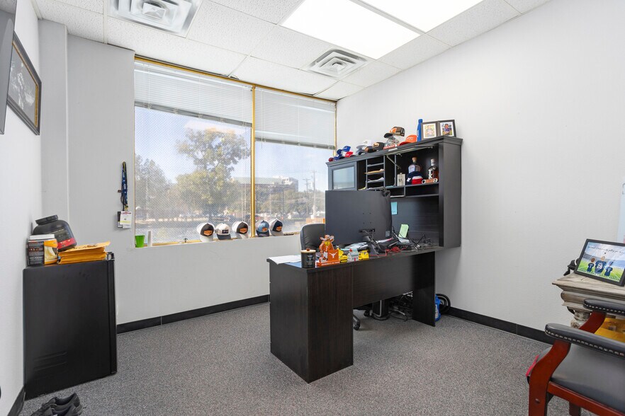 More Photos Of 910 Collier St, Fort Worth Loft Creative Space For Lease