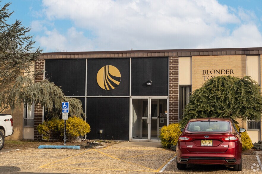 More Photos Of 1 Jake Brown Rd, Old Bridge Warehouse For Lease
