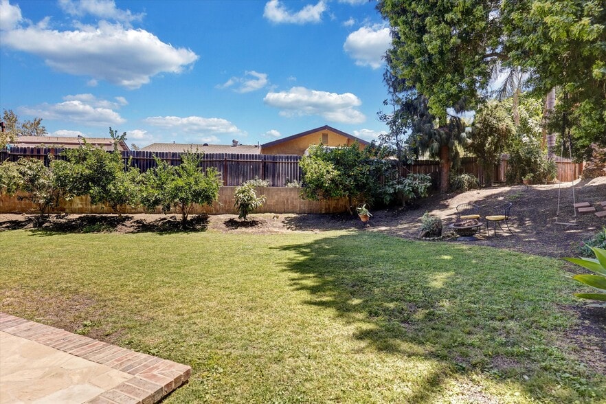 More Photos Of 175 S Woodlawn Dr, Orange Multifamily For Sale