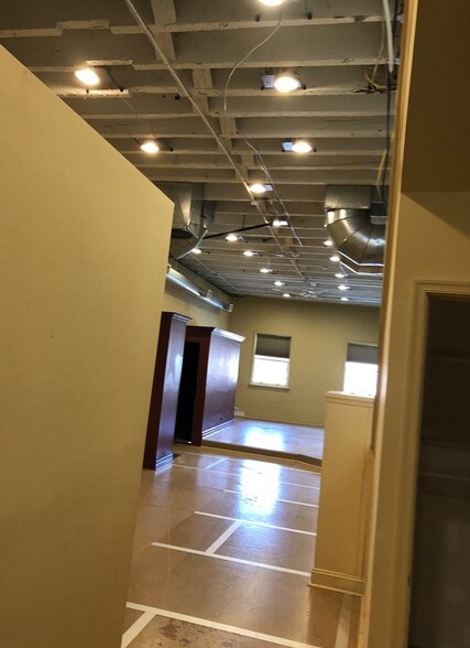 More Photos Of 809 N 2nd St, Philadelphia Storefront Retail Office For Sale