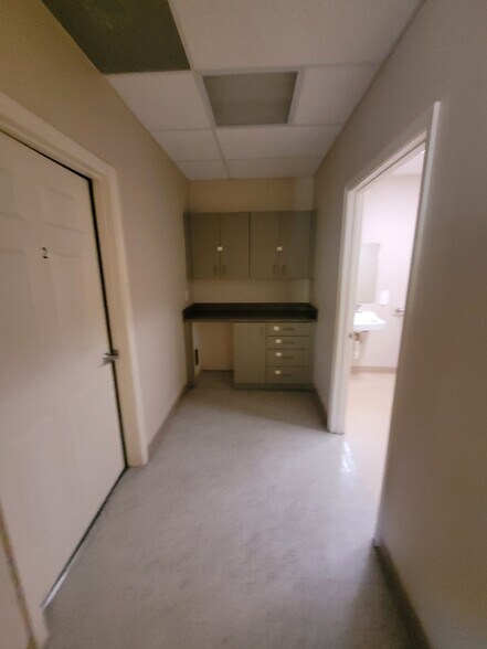 More Photos Of 2810 St Isabel St, Tampa Medical For Lease