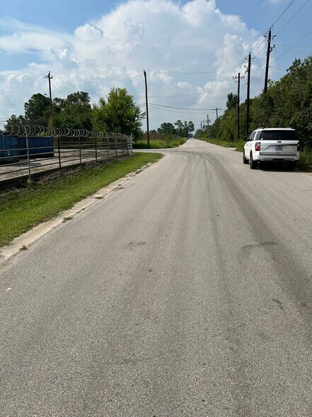 More Photos Of 9822 Moers Rd, Houston Land For Sale