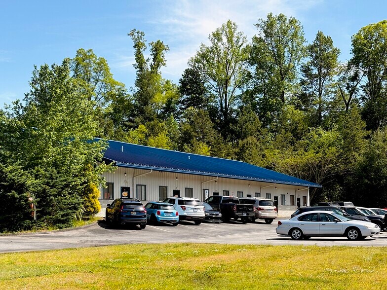 More Photos Of 6 Celtic Dr, Arden Warehouse For Lease
