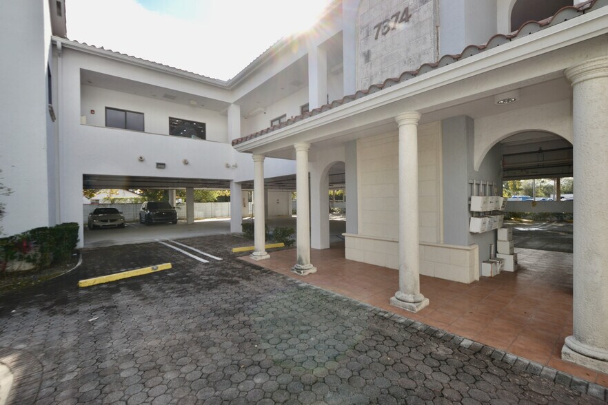 More Photos Of 7374 SW 93rd Ave, Miami Office For Sale