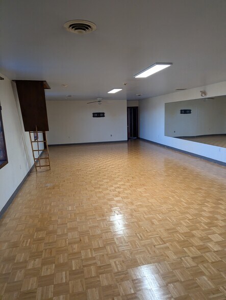 More Photos Of 242 N Whiteoak St, Kutztown Loft Creative Space For Lease