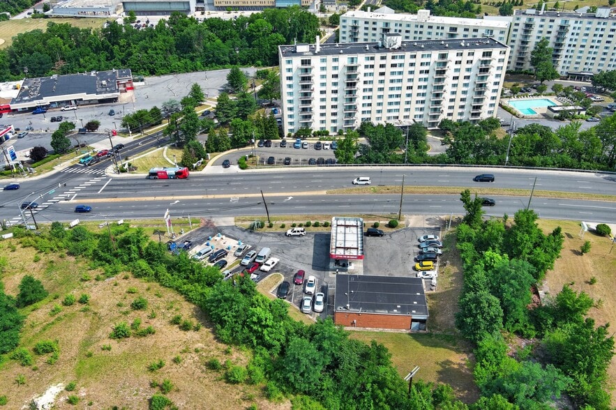 More Photos Of 5803 Annapolis Rd, Bladensburg Service Station For Sale