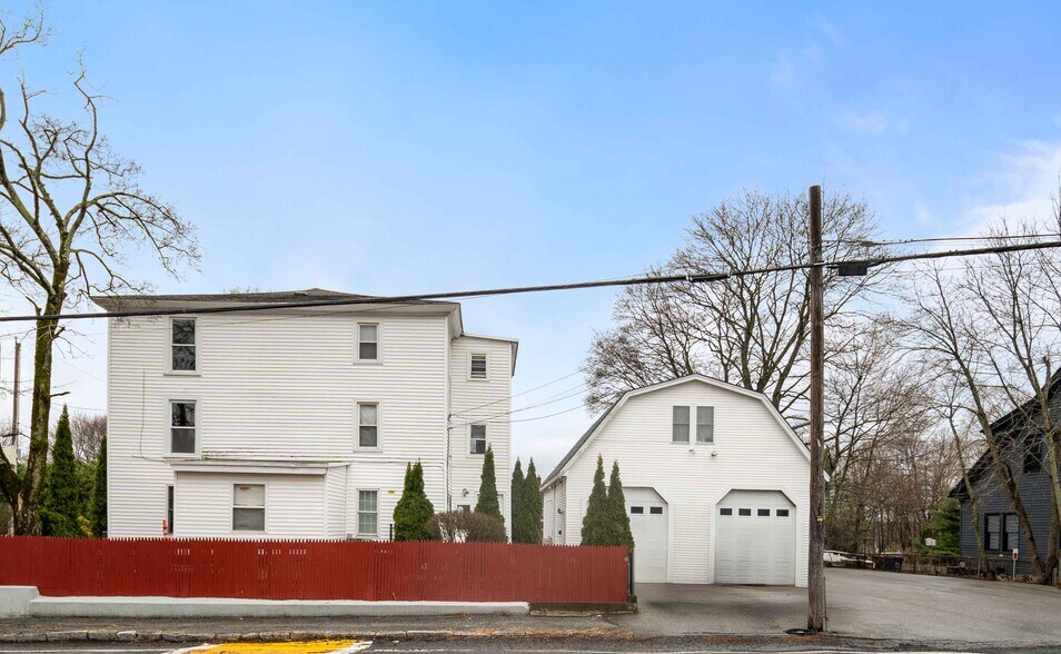 More Photos Of 56 Henry Ave, Dracut Apartments For Sale