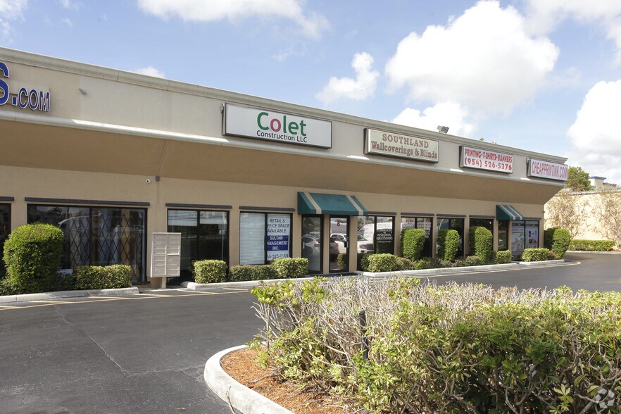 More Photos Of 590 SW 9th Ter, Pompano Beach Showroom For Lease