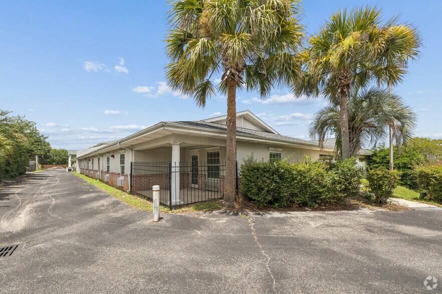 More Photos Of 3428 Gulf Breeze Pky, Gulf Breeze Congregate Senior Housing For Sale